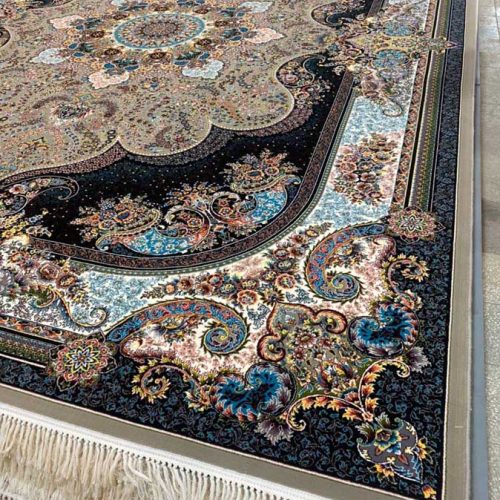 فرش ماشینی ۷۰۰ شانه تراکم ۲۵۵۰ نقشه نسترن رنگ فیلی