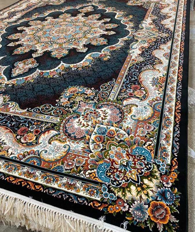 فرش ماشینی ۷۰۰ شانه تراکم ۲۵۵۰ نقشه لیلا سرمه ای